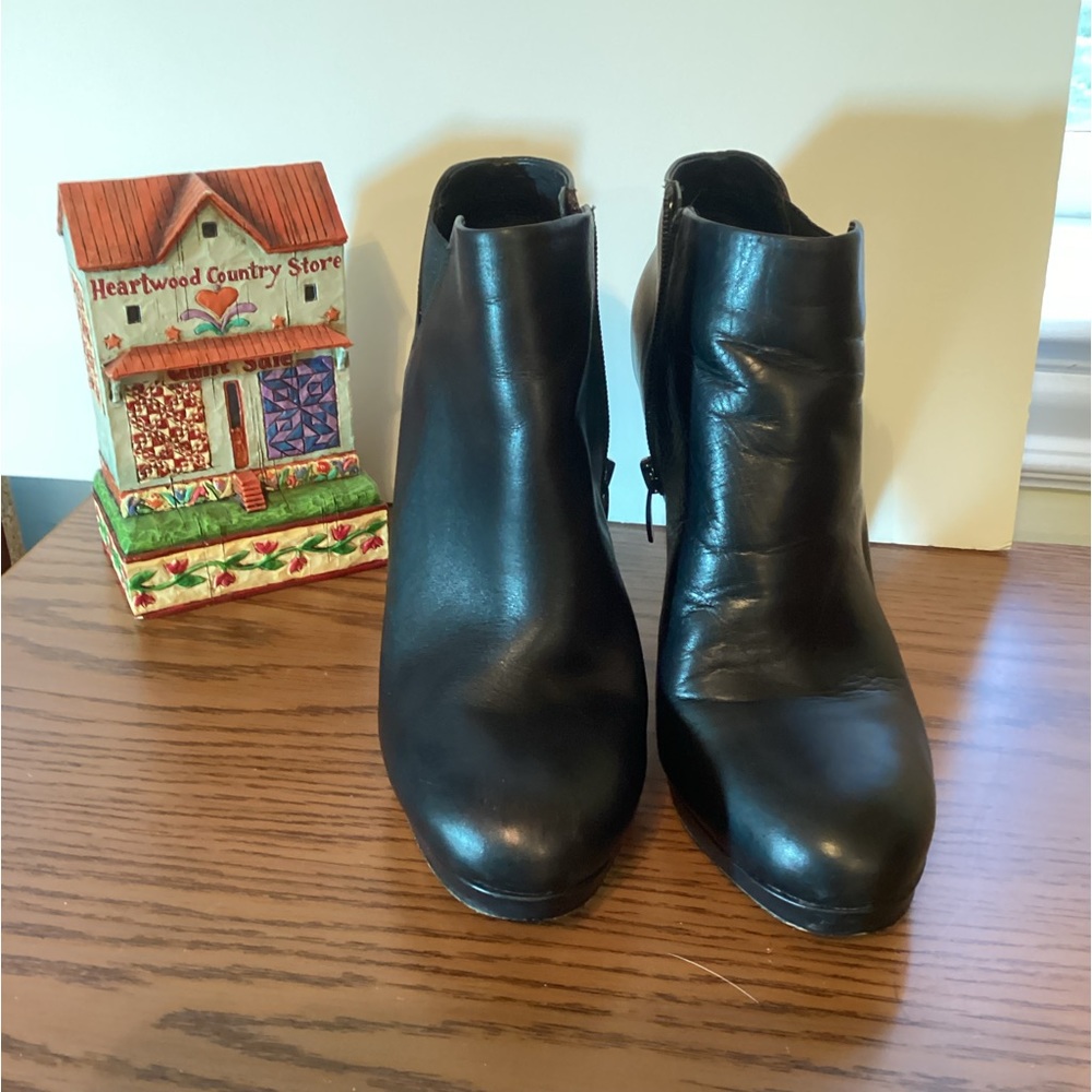 Via Spiga Sheri Stiletto Heel Booties Size 8.5/EUR 38.5